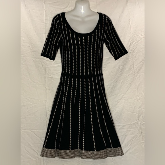 Gabby Skye Dresses & Skirts - GABBY SKYE Dress